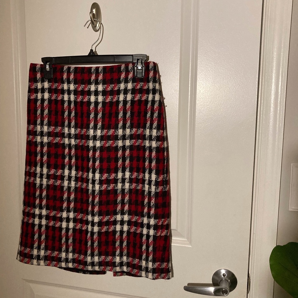 Chic Red and Black Plaid A-Line Skirt